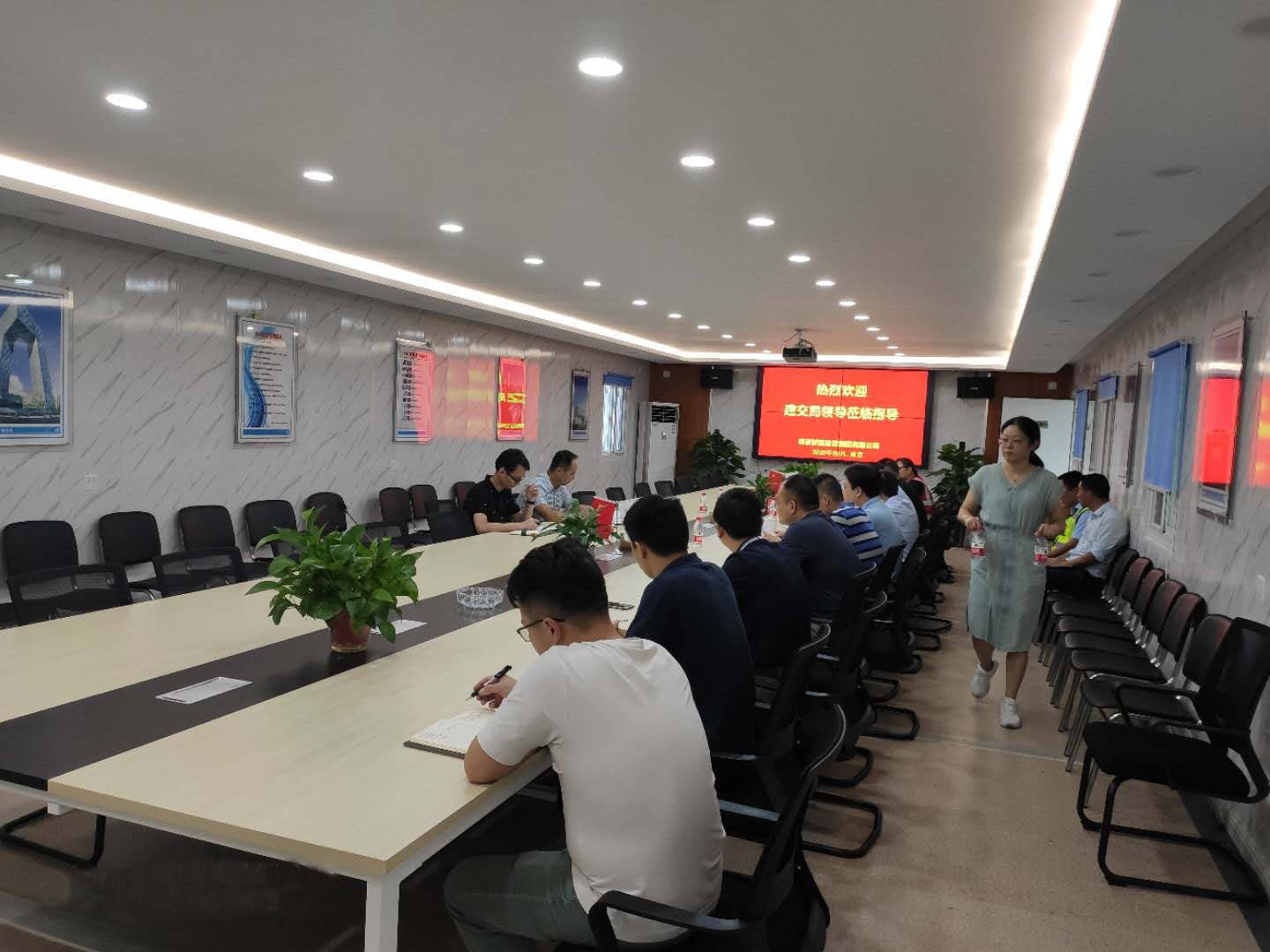 江北新区建交纪工委莅临果博官网集团建设项目开展现场安全生产督导